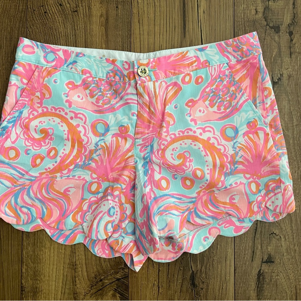 Lilly Pulitzer “Too Much Bubbly” Buttercup shorts.